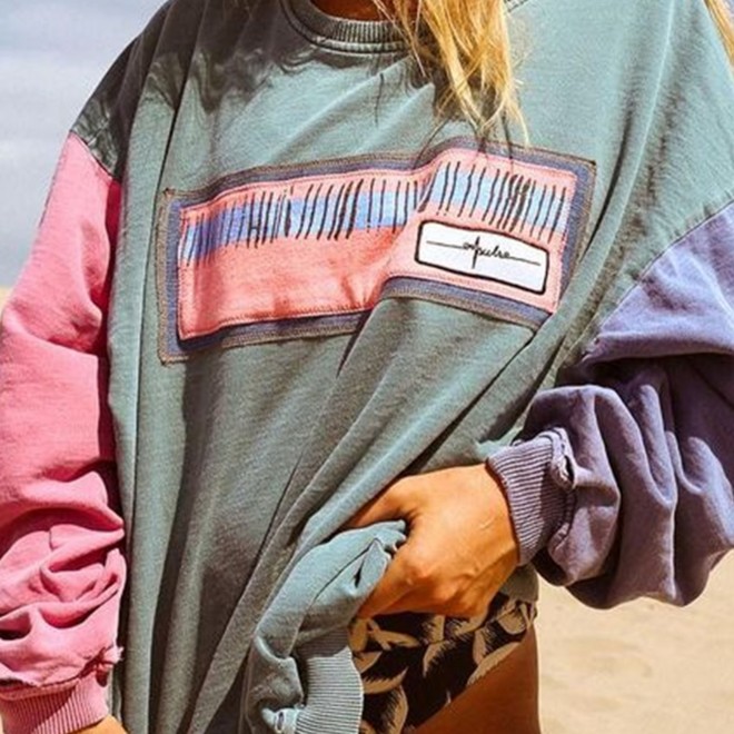 Retro Woman Color Stitching Round Neck Sweatshirt
