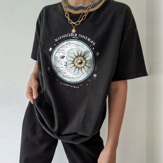 Vintage Round Neck Short Sleeve Sun Moon Print Tee
