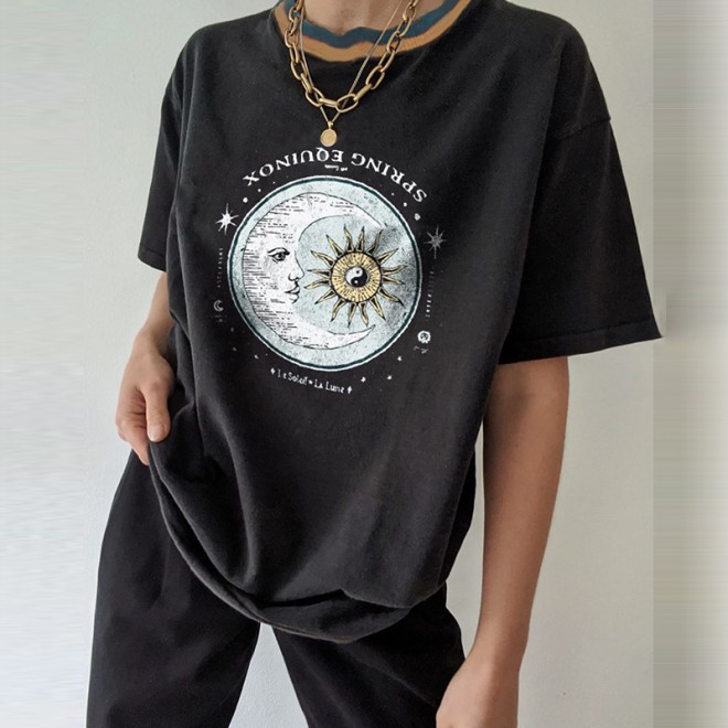 Vintage Round Neck Short Sleeve Sun Moon Print Tee